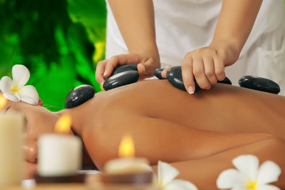 The Science Behind Hot Stone Therapy & Deep Relaxation